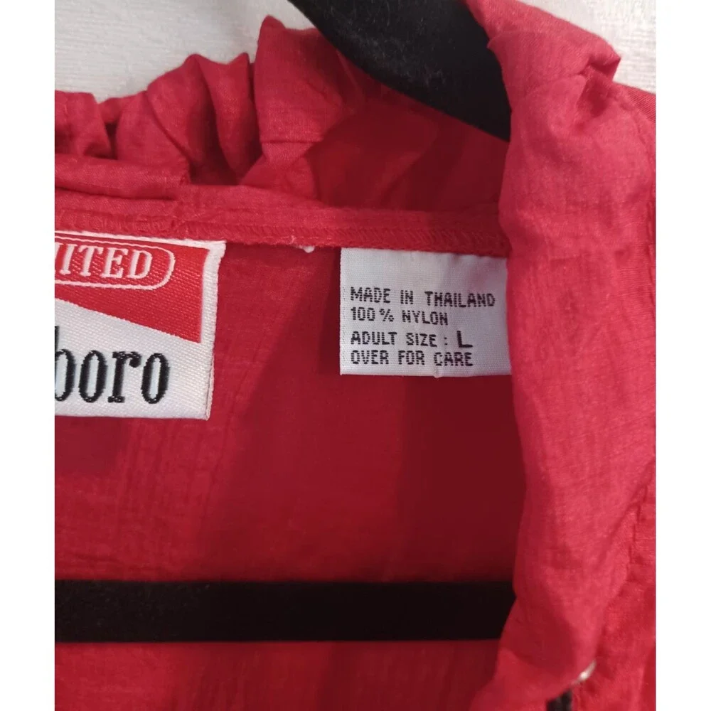 VINTAGE MARLBORO UNLIMITED RED HOODED PACKABLE WINDBREAKER JACKET SIZE LG